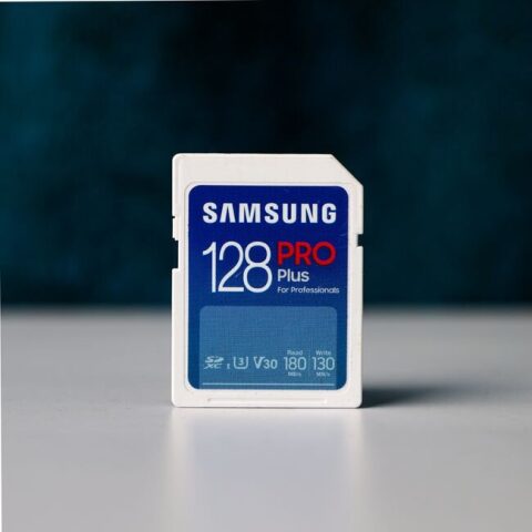 Карта microSD SanDisk 128 ГБ