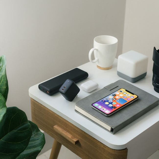 Зарядний пристрій USB-C 65 Вт